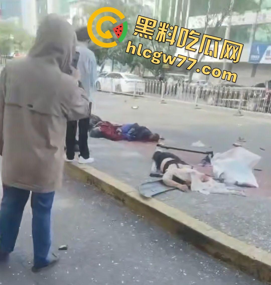 山东滕州醉驾狂魔婚礼后撞爆公交站，7死1伤，公安局忙封嘴删视频！观众说给钱！-2