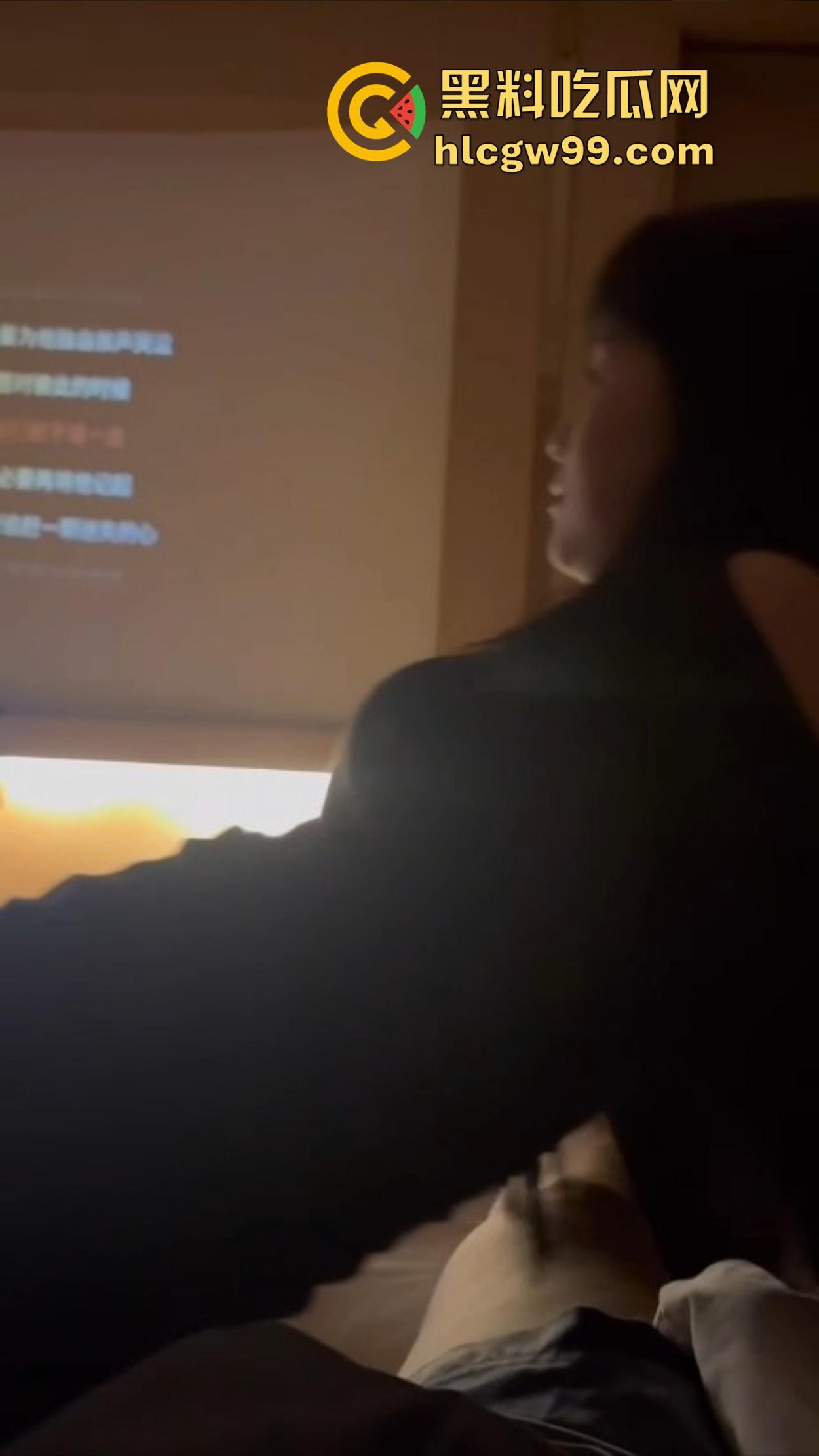 按摩分荤素 两种玩法各有千秋 荤的直捣黄龙枪出如龙 素的蹭蹭不进靠颅内高潮 双绝的按摩艺术你爱那种？-7