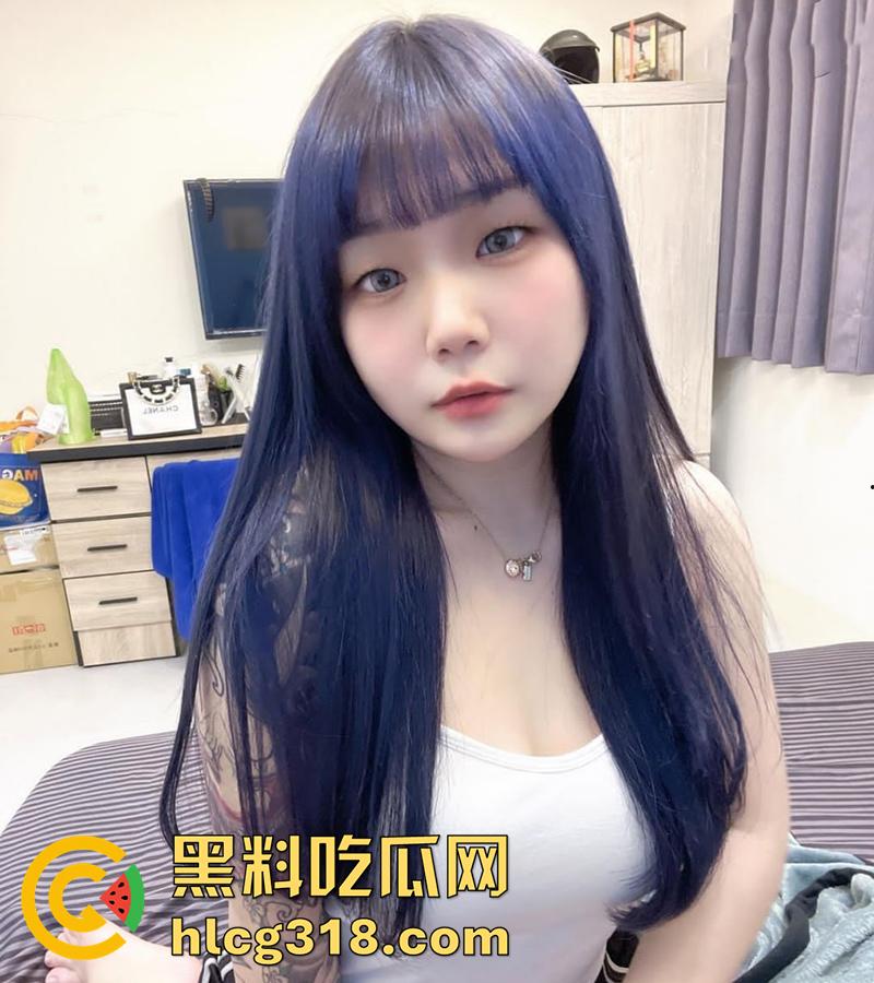 新鲜到家的不一定是广泽，也可能是台湾巨奶，IG巨乳网红【小渝】，为钱抖奶自慰自拍视频流出！-3