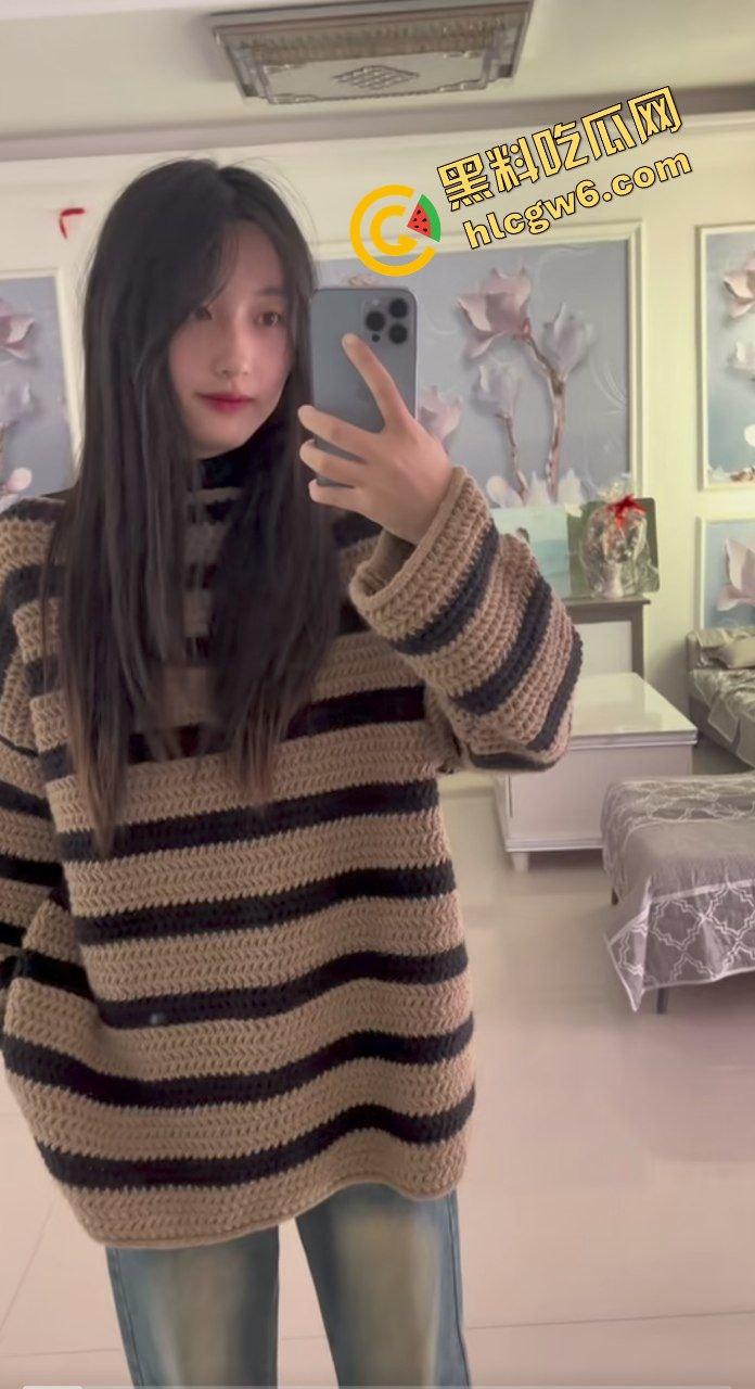 贵州开阳县农村社会反差骚货『李梦瑶』大哥找约炮 贱逼求茅台 酒店口爱爆操搞通宵!原创独家流出!-5