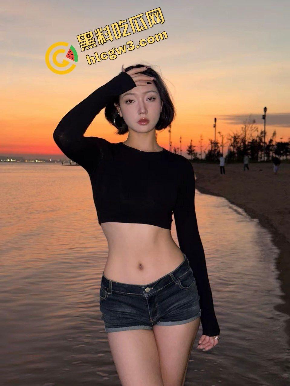 抖音擦边风骚健身女网红『阿也』前凸后翘反差鸡 土豪哥赠项链爆操渔网臀！原创独家曝光！-4