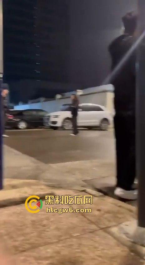 温州市文成县大学镇 多名初中高中学生发生持械群殴事件，双方多人手持大砍刀互砍-6