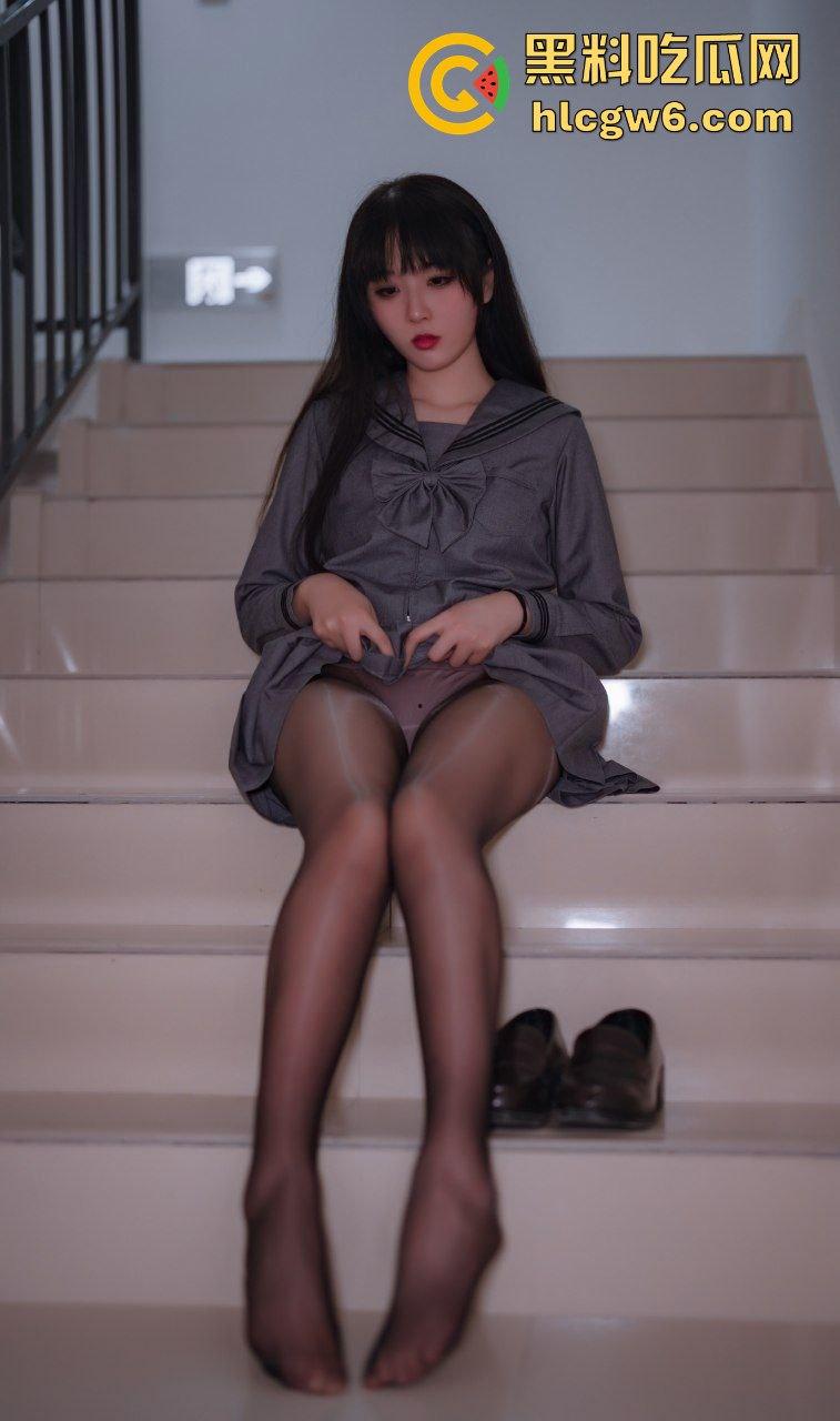 那些年楼道里的春宵刺激 让呻吟回荡整层楼  这种后入的快感谁试谁知道 !-19