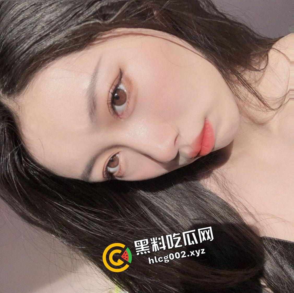 江苏大学反差婊 校外兼职的艺术生母狗 美鲍鱼一线天 巨乳挺拔 逼都要被富二代扣烂了-4