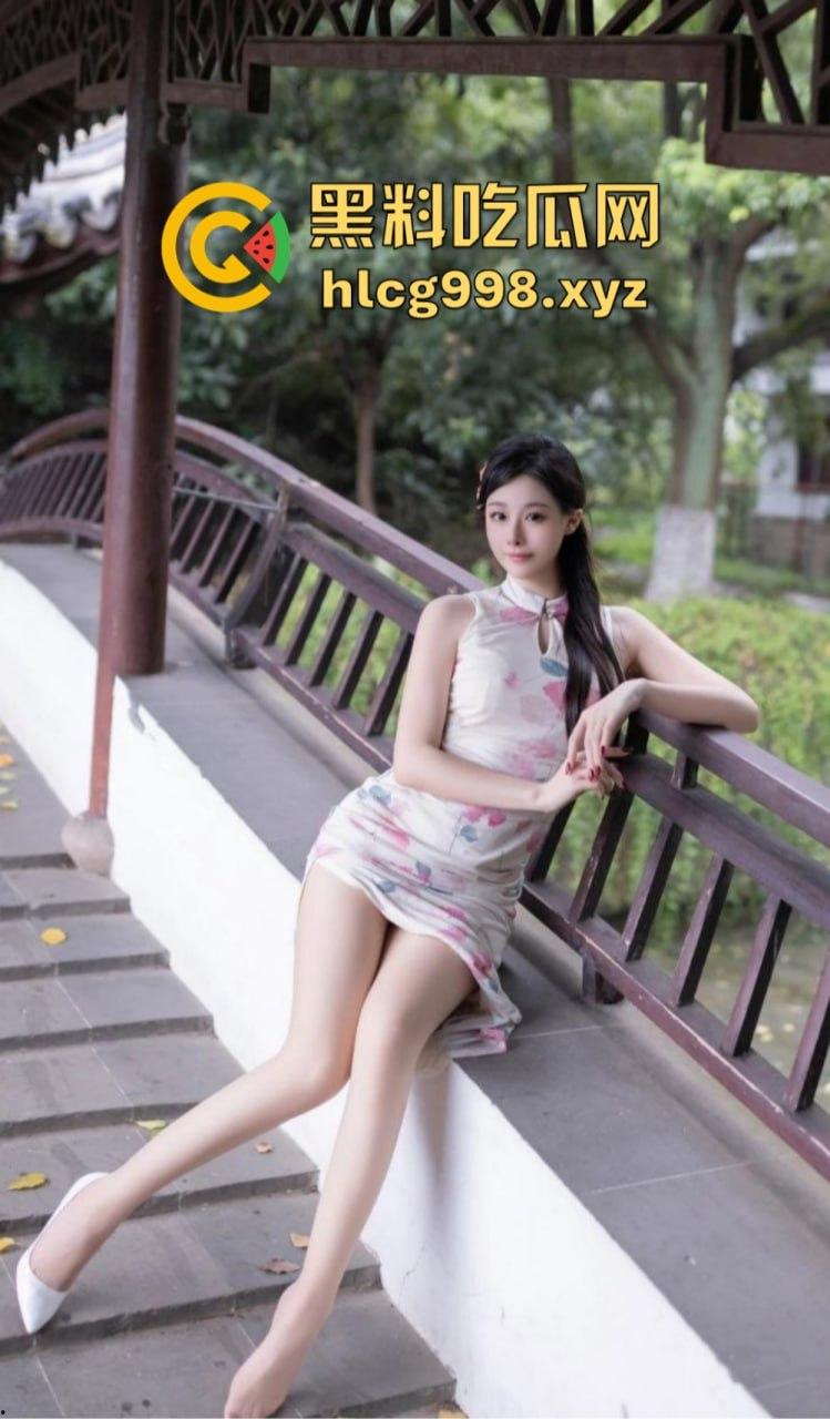 台湾主播『小野猫』颜值超赞啪啪视频外泄！被男友干的边求饶边潮喷！被鸡巴小的油腻男友糟蹋！-5