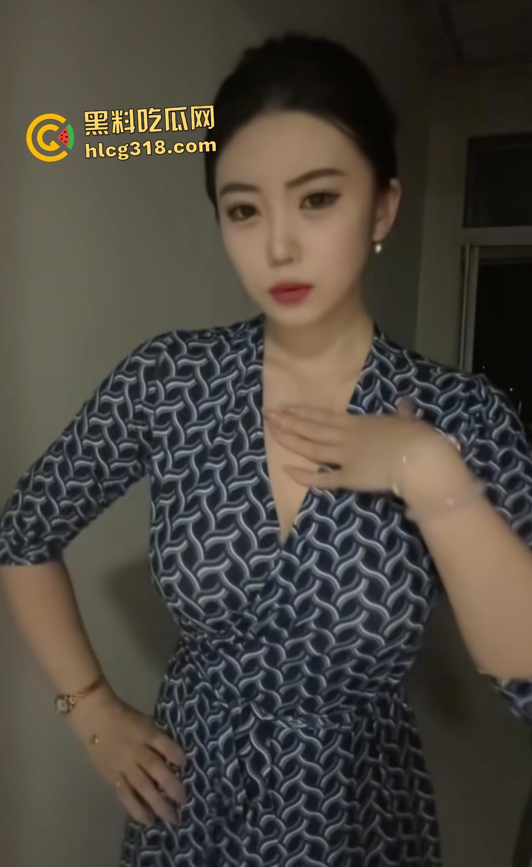 抖音【诗音】被打高尔夫的叔叔内射！不愧是打高尔夫的老手！这脚和美腿加在一起看着真骚啊！-3