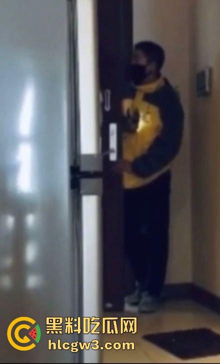 女主播点外卖不为吃饭只为约 饥渴骚逼勾引美团骑手大叔 威胁差评强行打桩 美团骑手宣传片年末升级？-5