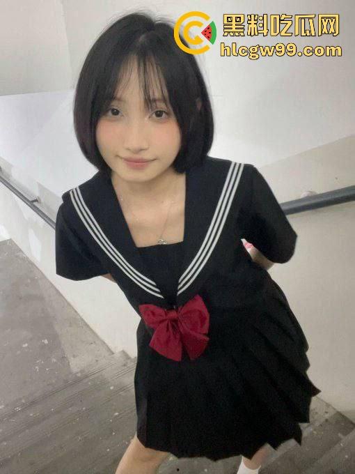 江西短发萌妹【孙怡】私密照疯传，掰穴露骚逼给男友拍，学校学霸家里宝，清纯小处女实际逼都黑了！-3