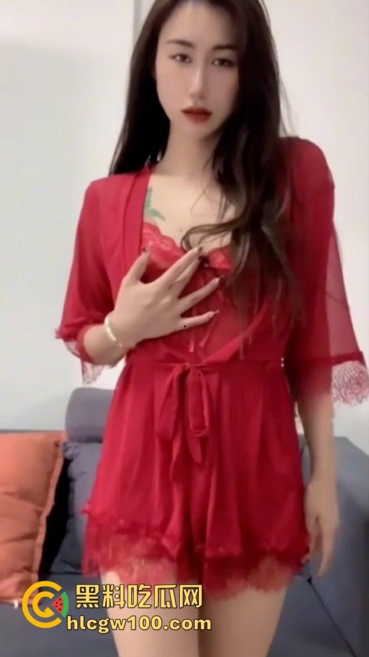 抖音清纯网红【填满日记】舞蹈学院御姐 情趣睡衣大玩假阳具 叫声骚到让人疯狂-2