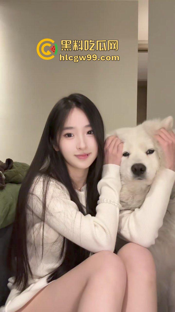 逆天炸裂反差母狗人兽交配！御姐骚鸡与自己宠物狗舌吻互舔亲嘴接吻，这是哪位兄弟转世成功了？-2