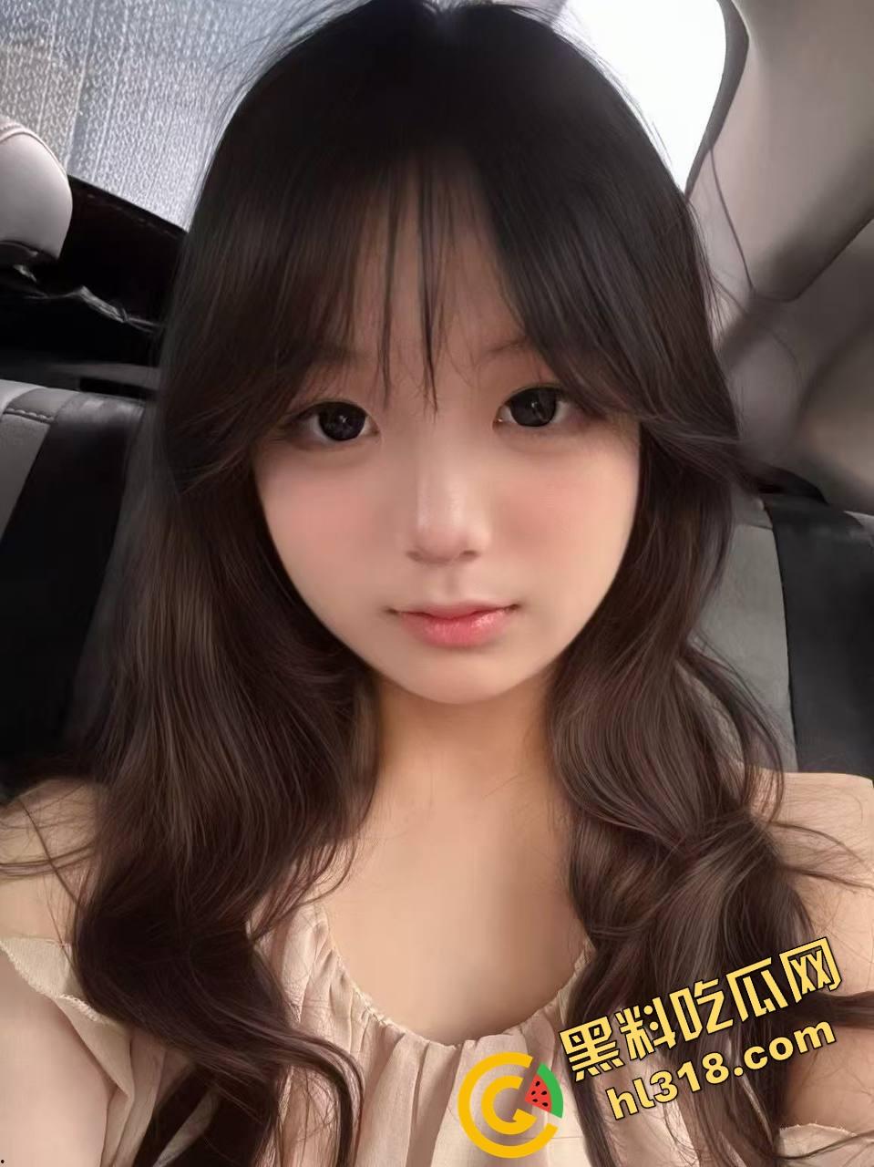 舔狗舔逼舔出大海,妹子正安静看书,下面一只舔狗正忙着库库舔逼,咸骚的味道都快飘出阅览室了!-5