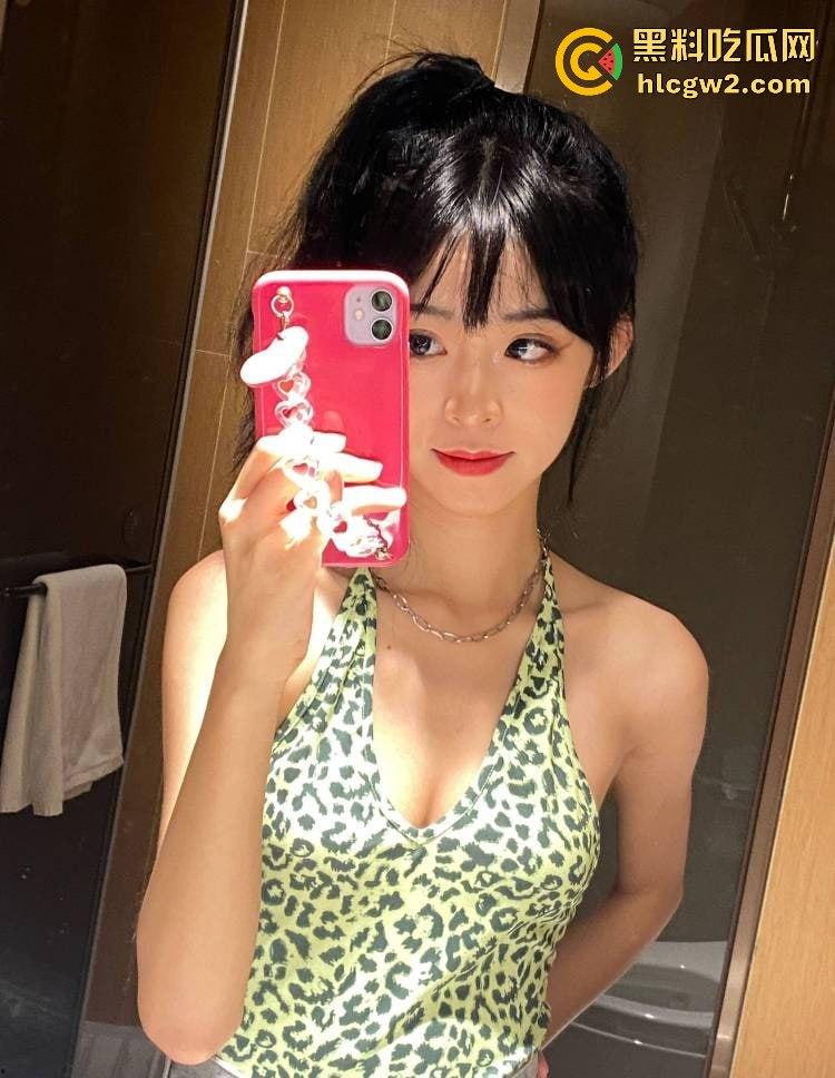 约炮安徽科技学院清纯大一妹 两天酒店大战不停歇 小穴紧致浪叫不断 清纯表面下竟是个骚浪精!-3