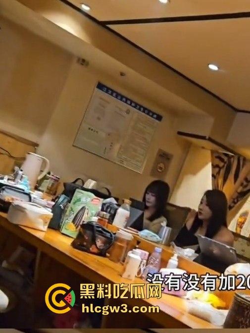 一杯奶茶的钱换城中村的欲望天堂 广州野鸡站街实录 暗访视频揭秘城中村的快餐江湖 3分钟交易效率拉满！-2