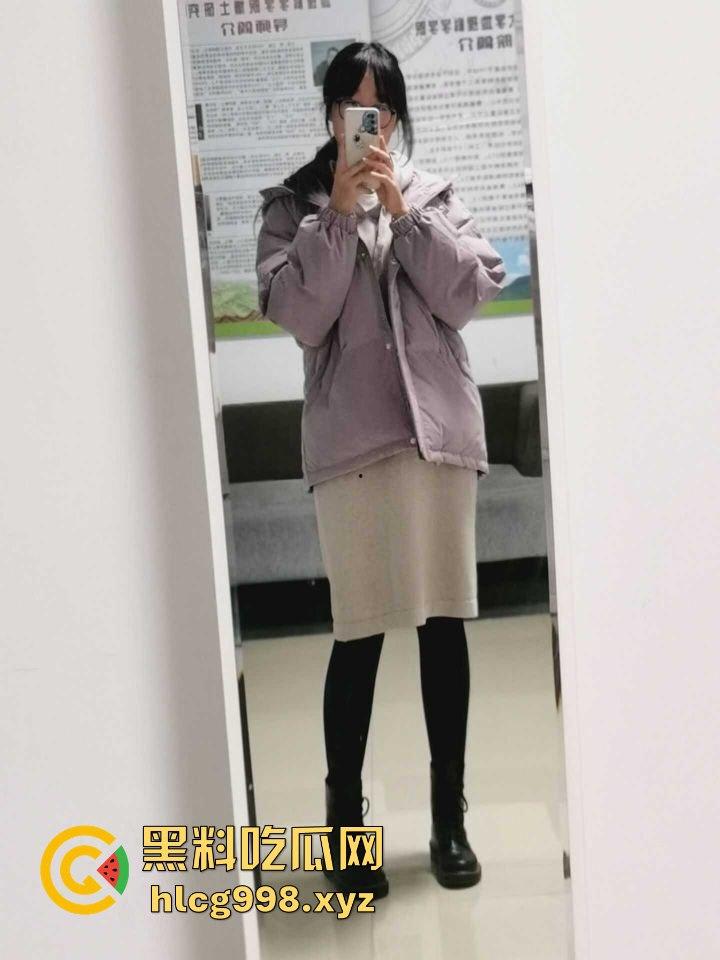 青海师范大学嫩妹【雷娇】翻车！党员身份掩盖不住母狗本色，异地男友曝光无套约炮视频！-5