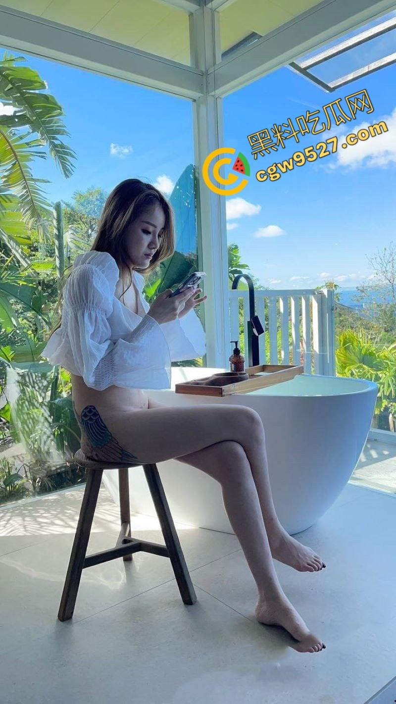 淫荡反差！台湾INS网红唐恩曝美乳酥胸与男友激情私密影片，网友狂赞：眼福不浅！-2