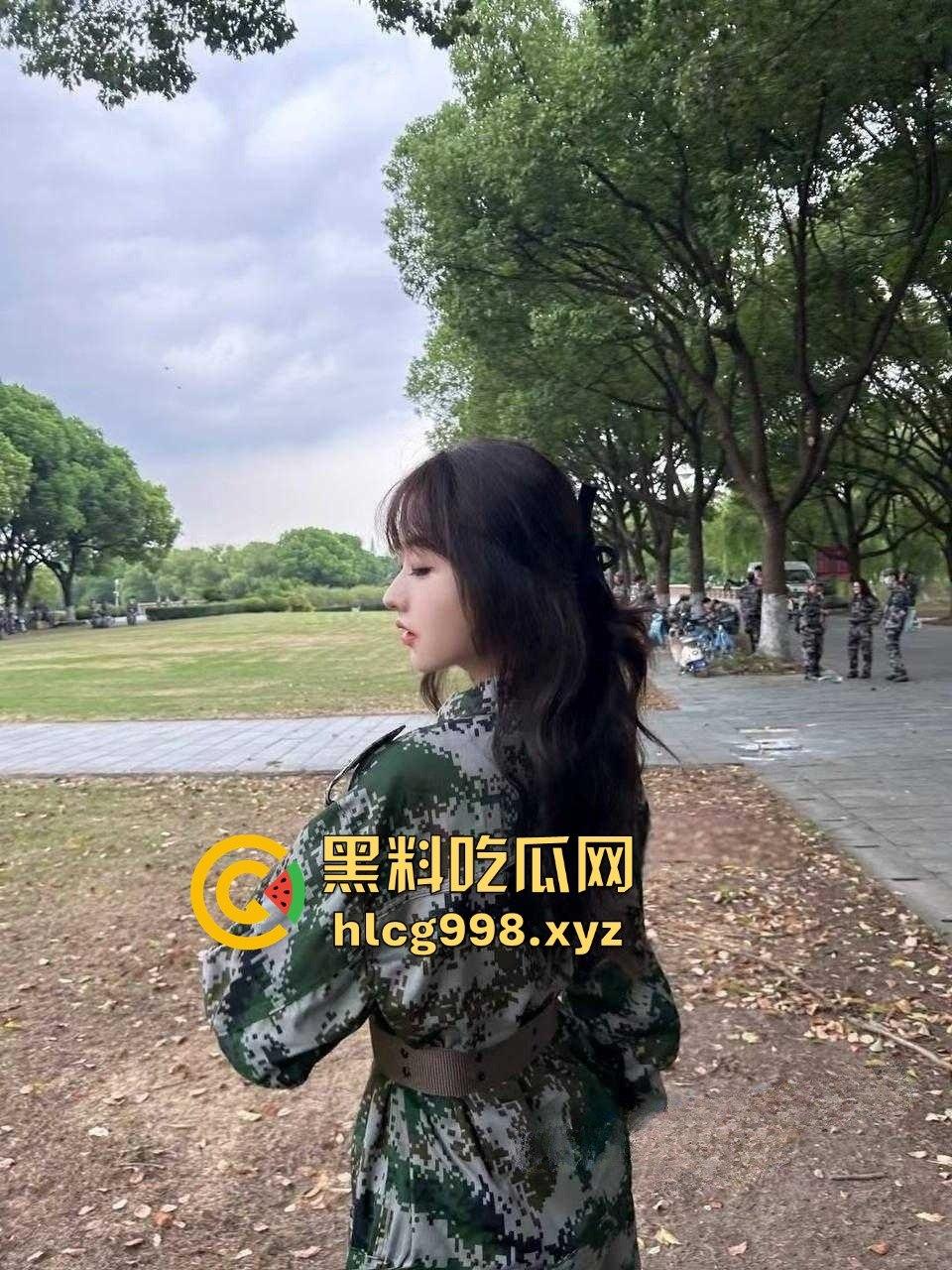 宁波大一新生『林可儿』军训后解锁野性!骑学长摩擦到高潮,无套白浆喷得像涂改液!-11