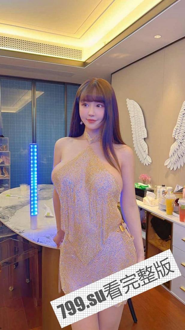 巨乳网红 朱可儿 2023 最新付费私拍 透视肉丝 + 金色性感裙-3