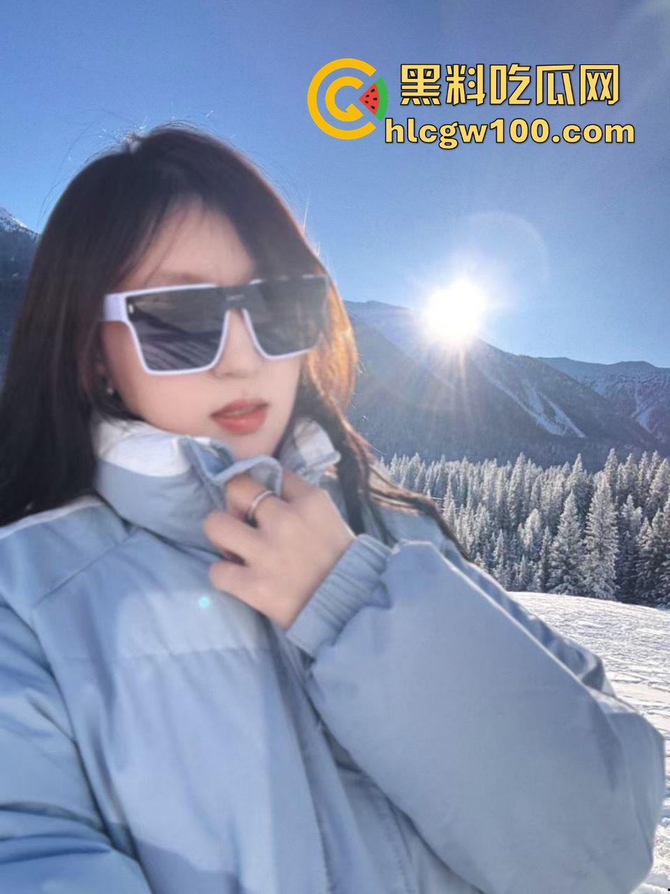 青岛熟女【薛萍】淫乱3P还群里直播！两个单男轮番上阵，骚浪程度直接封神，这谁敢娶回家啊？-8