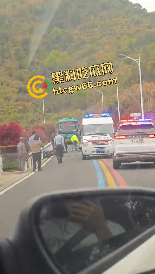 又一个浙江黑丝女骑『婷婷压不住弯』直接送命，男的没头盔女的逆行，当场出事，一人噶了！-12