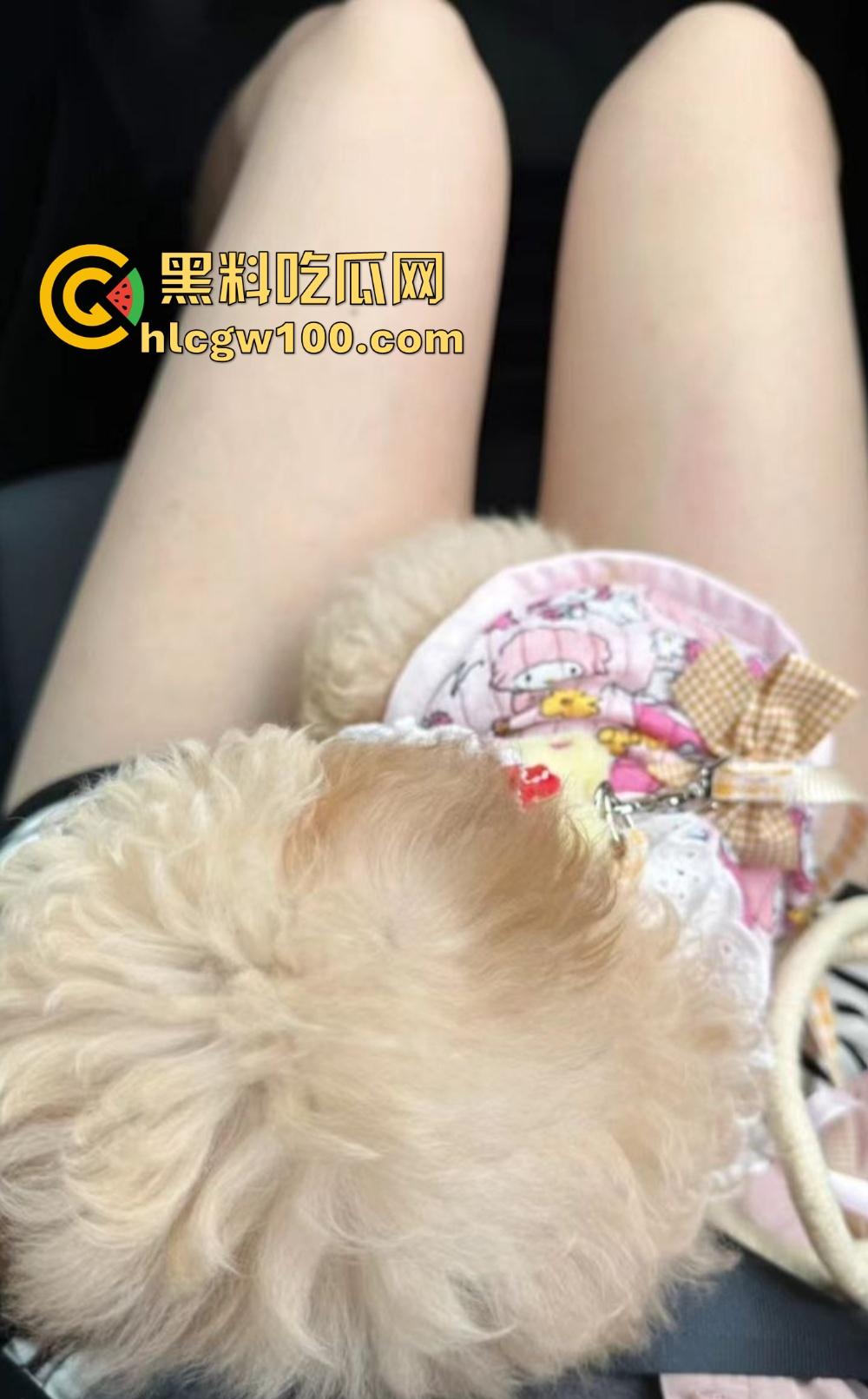 长沙女主播『冯洛涵』可纯可欲可调情 线上钓金主线下上门服务为钱疯狂  千里送逼秀腰臀技术！-23