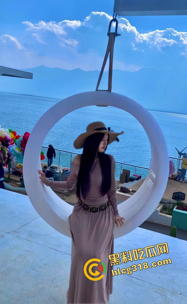 这才叫大师，佛山老技师现场上课，莞式手法一出全程带性张力男顾客秒缴械，这套操作谁顶得住？-2