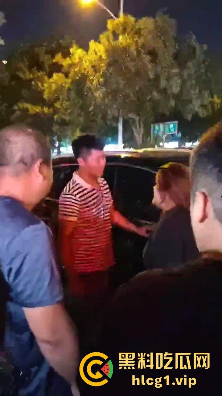 捉奸变反被捉！19岁妹子石家庄大街哭崩，十年小三梦破碎一地！-2