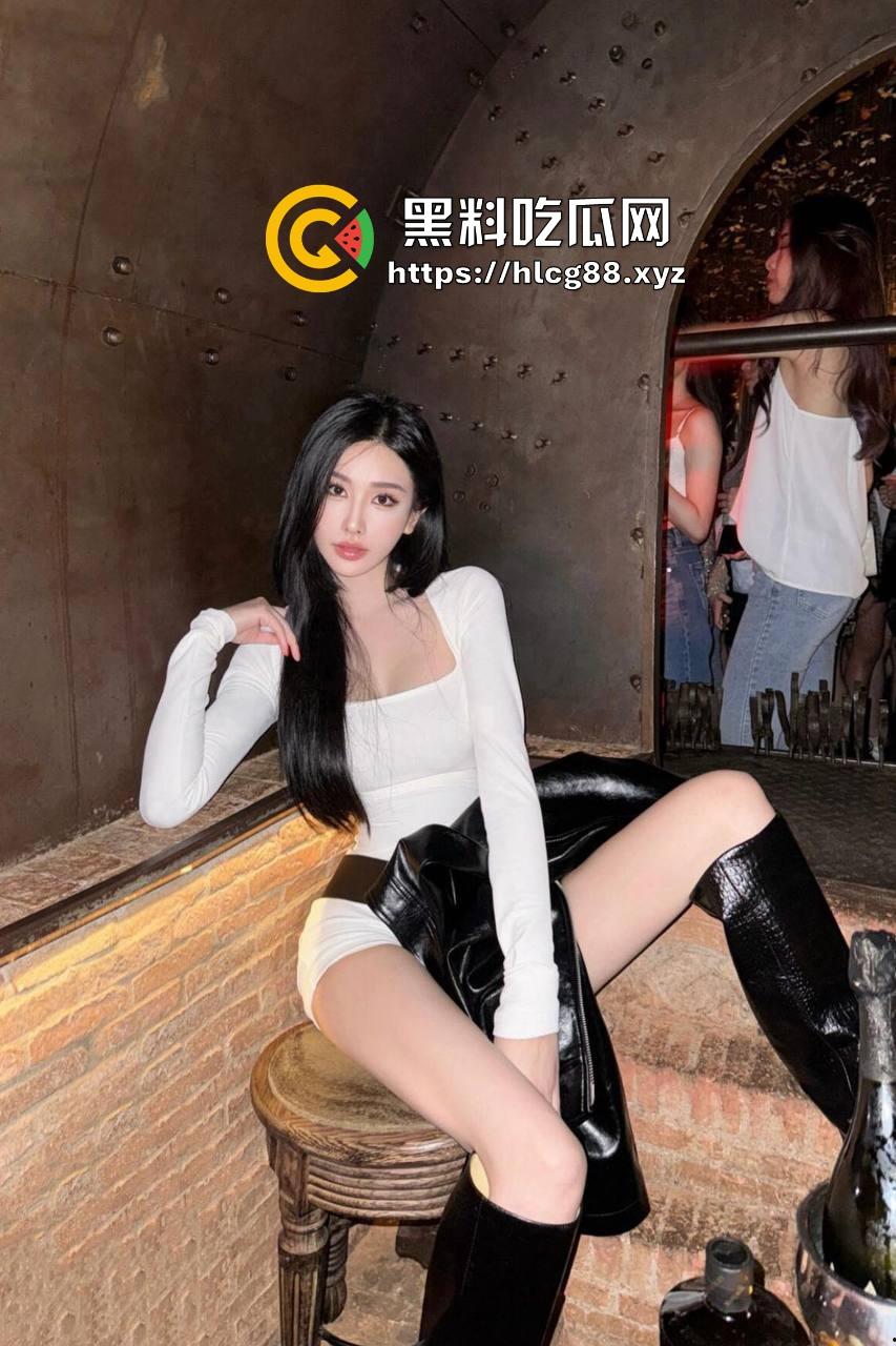 上海陪酒妹曝同事『余曼婷』脏逼性瘾狂，天天假恋爱操遍不戴套，烂逼的病还嘴硬！-12