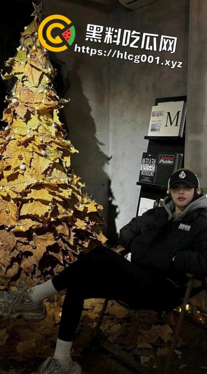 推特大神 专门开发学生诱骗小女孩从啪啪啪到多p 越玩越刺激 这次是外国语学院的小母狗-3