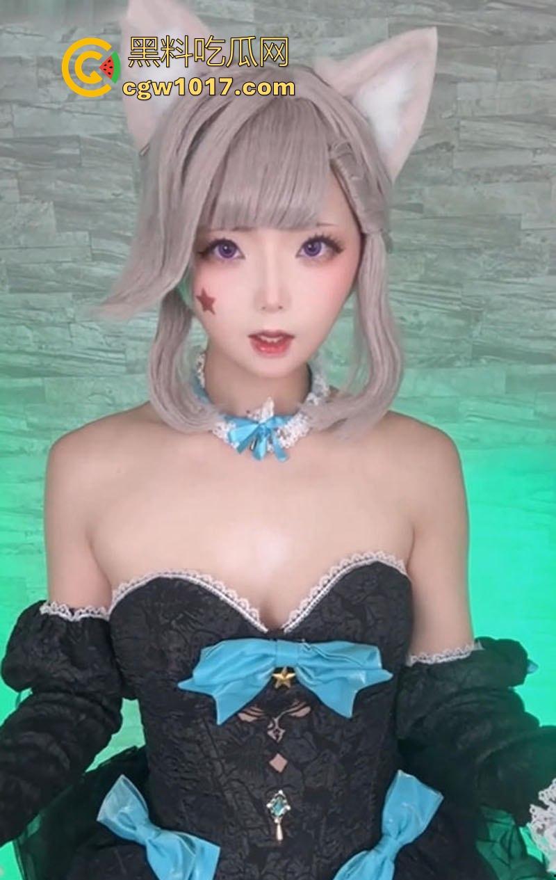 海外网红Coser福利姬【chuchun】最新自慰作品流出，口交假屌揉乳掰逼扣穴，道具猛桶白虎嫩穴淫水喷溅！-2