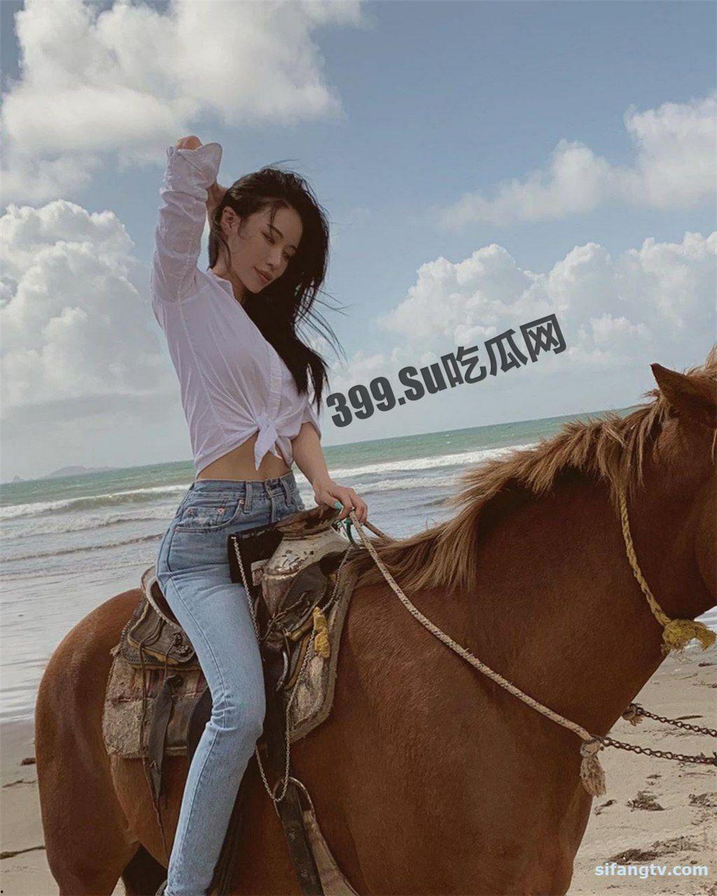 独家重磅 安徽极品模特 EMILY（可可） 与大吊男友啪啪流出 成熟的外表下是淫娃荡妇的内心-2