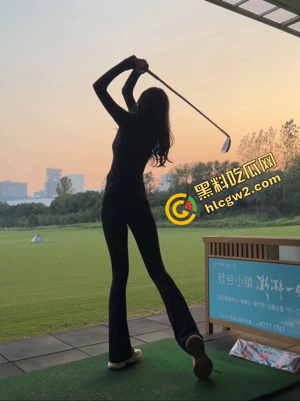 抖音大长腿御姐反差网红『清梦』火辣身材白虎粉穴！家中抠逼惨遭外泄！独家曝光！-6