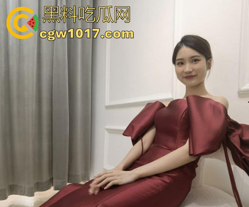 广东清纯嫩妹【张婷】，颜值可爱甜美，身材更是纤细修长，在出租屋任由男友爆操中出，高潮喷水淫荡至极！-2