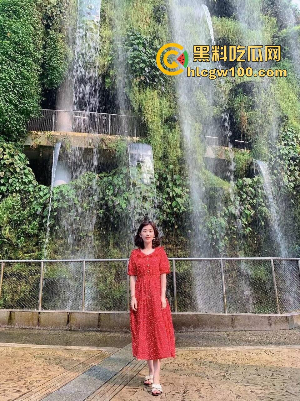 福州麻将馆骚少妇【戴楚琪】牌品烂成狗，一输就不回家，勾引老哥后直接被操到嗷嗷叫，这爱赌的裤带果然松！-17