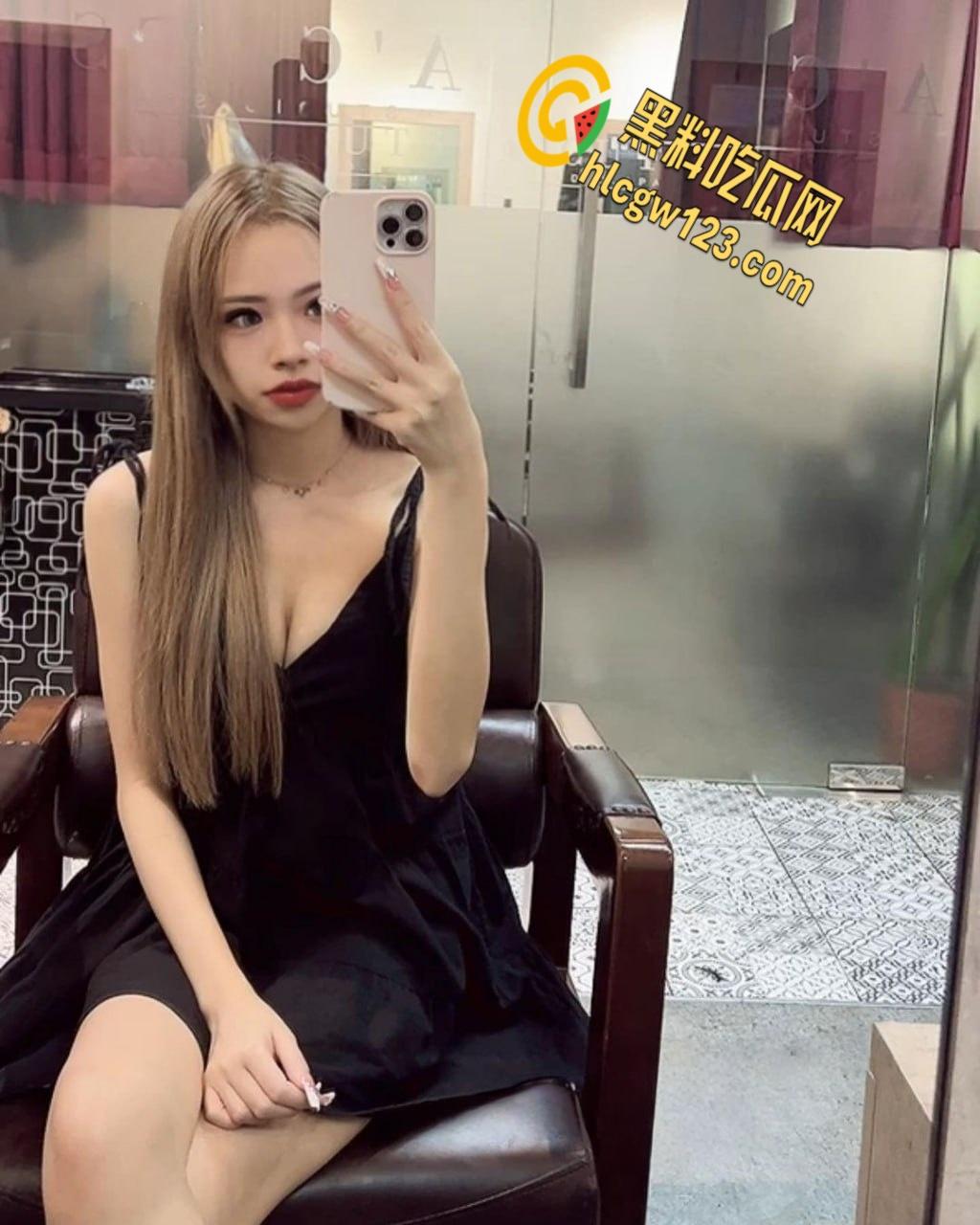 台湾IG网红极品身材大奶，和男友淫荡不雅自拍流出，高颜值极品身材脸淫荡！-2