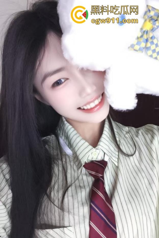 山西工商职业学院精盆母狗【黎晶静】不雅视频流出，黑丝美腿粉嫩豪乳，大屌无套爆操，口交深喉反差十足！-3