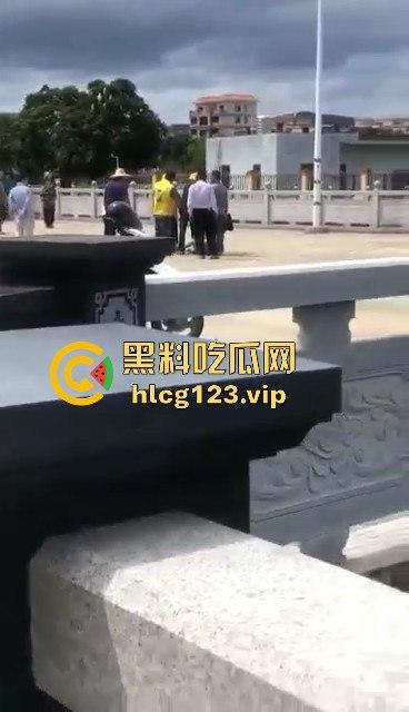 莲花公园惊现抛尸案！女尸泡得水肿，凶手太狠公园抛尸真是牛逼操作！-2