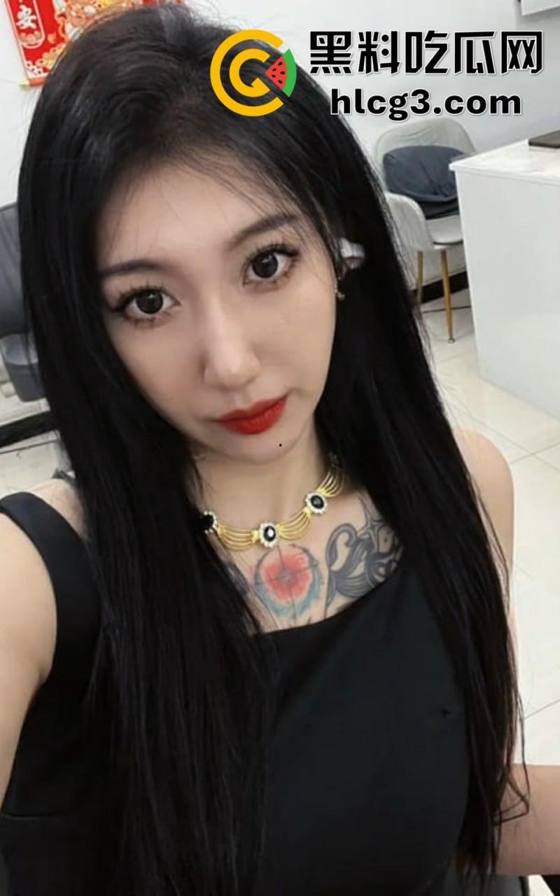 快手爆炸丑闻!纹身女神『彤謌』与榜大哥私会渔网做爱视频外泄,清纯颜值暗藏“风骚”真相!-13