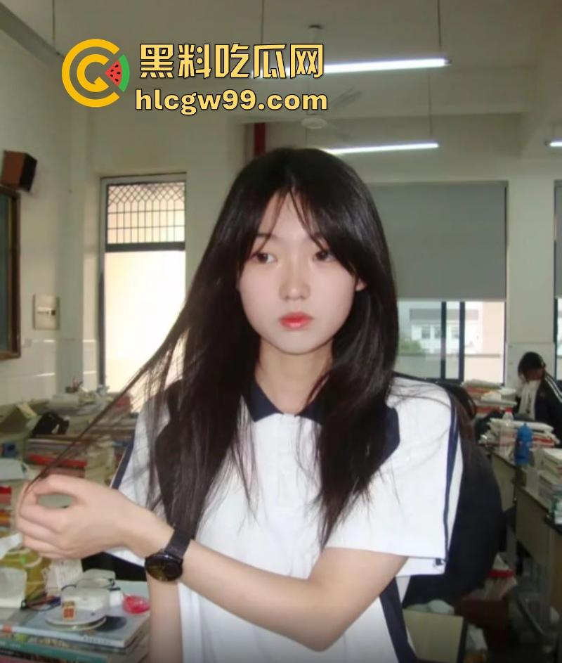 穿着校服的福建女高中生【王轶】与男友偷吃禁果视频泄密,嫩得逼人,肏得爽歪歪,果然女孩就是比女人更嫩!-10