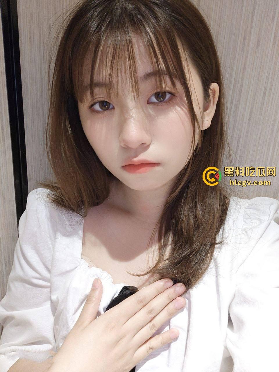 瓜友投稿三年异地恋女友分手后放飞！小骚逼调教实录曝光得不到就毁掉！-1