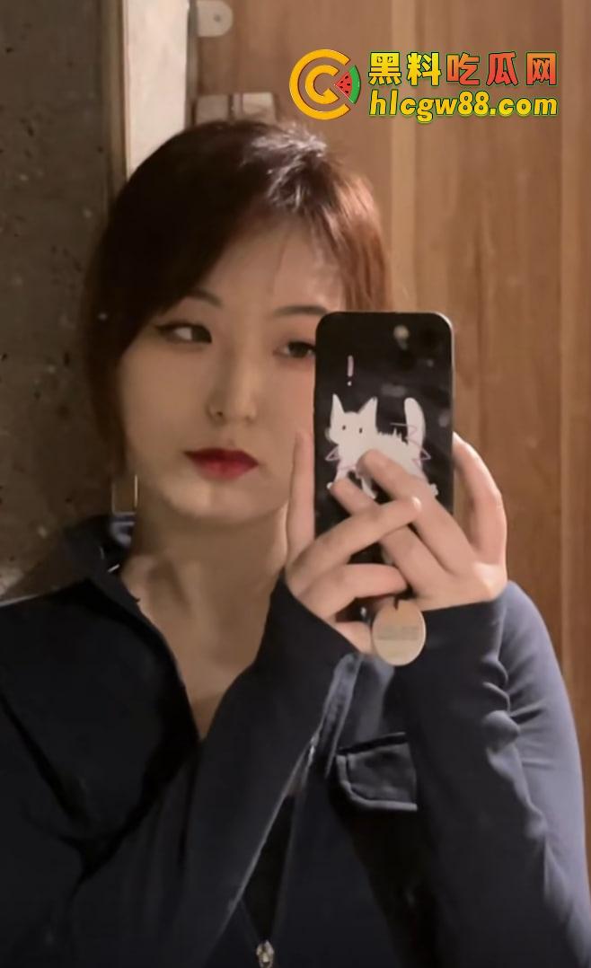 GTA百亿美金账户截图炸翻抖音，评论区炸成淫窝，不吃香菜疯狂私信求被草不问真假，私信爆满舔到不要脸！-16