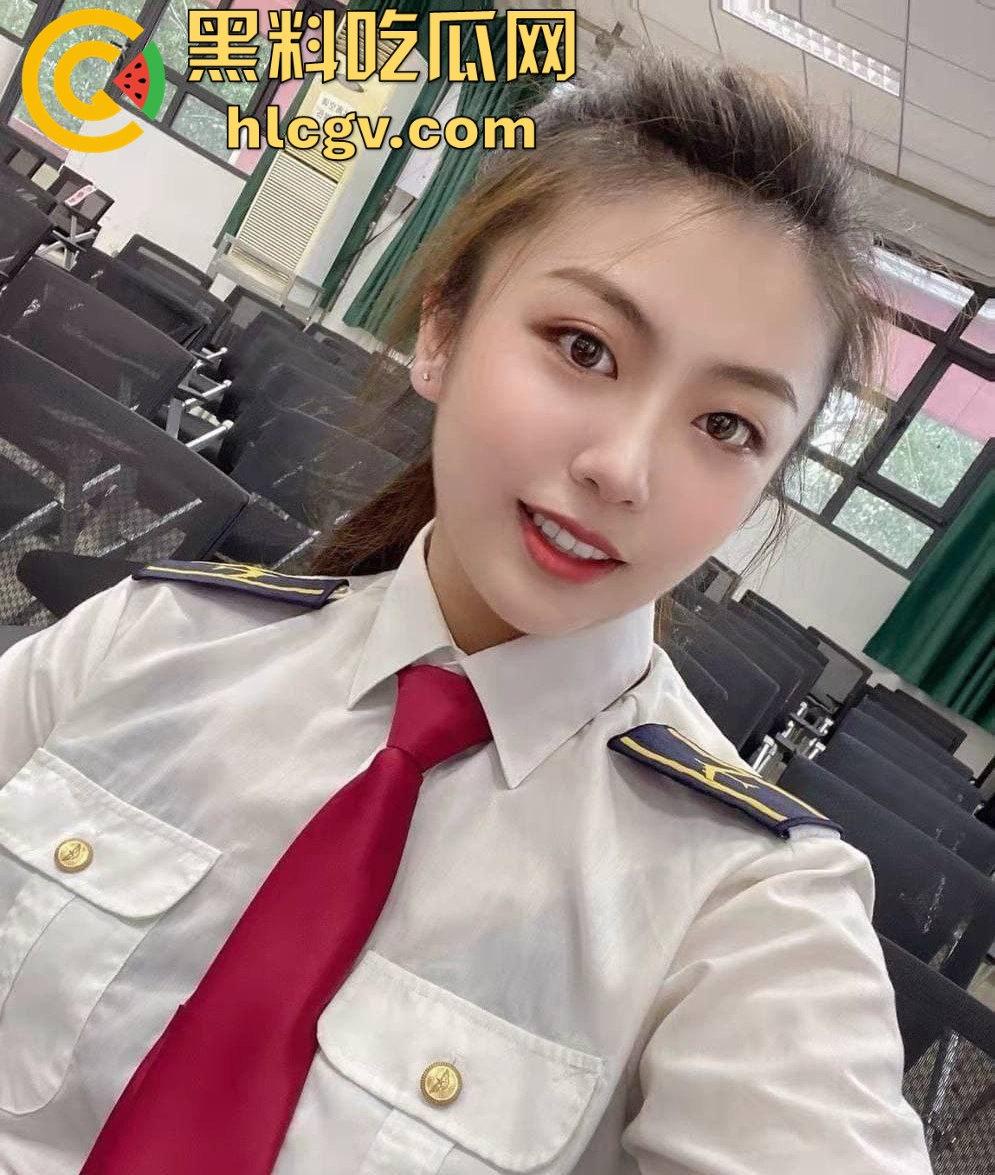 天津美女公务员【宋宜宁】吃鸡口爆私密视频外泄！闺蜜背后捅刀，拍下她和男友的激情时刻！-1