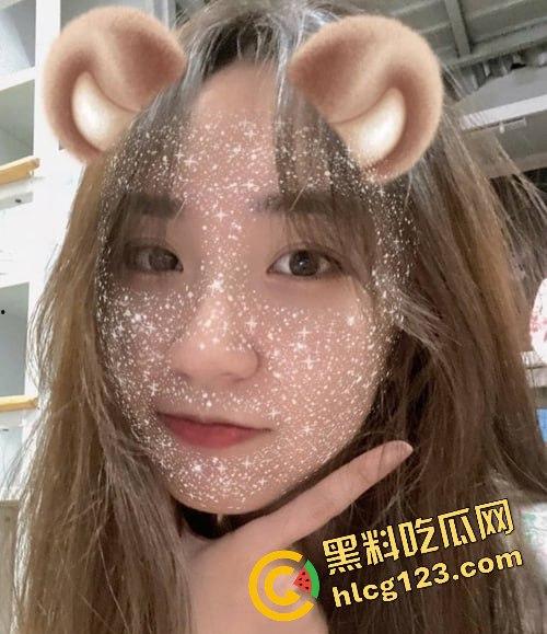 上海对外经贸大学高颜值眼镜婊『程玖玖』私密调教视频泄露！口球蒙眼舔棒，清纯学霸秒变骚货！-2