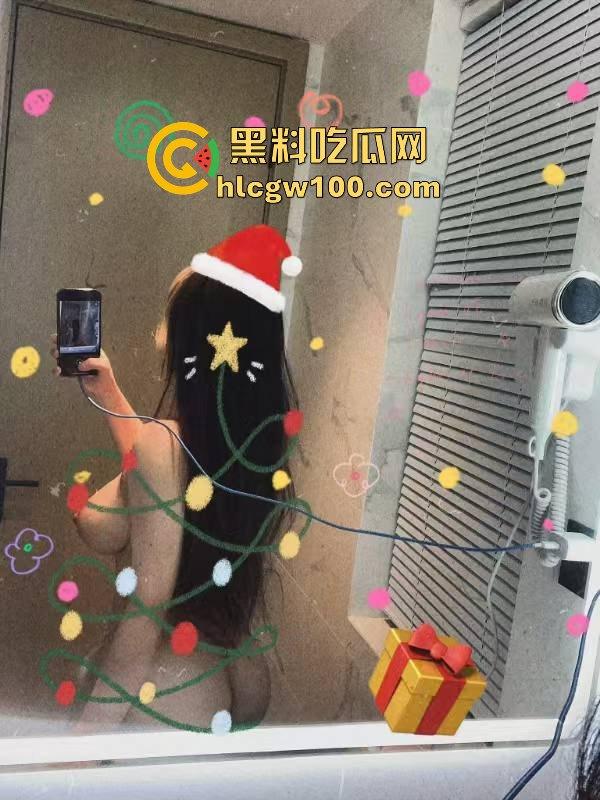 昨晚圣诞夜全员骑鹿 圣诞炮王排行榜火辣出炉 骚气红装妹子一边抽烟喝酒一边操B，礼物湿得发亮！-14