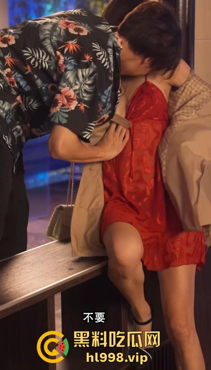 黑料瓜子剧场限时返厂！别人付费看的，黑料吃瓜网让你白嫖到底，周末福利送上别错过！-15