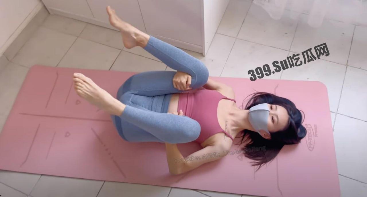 在油管INS等平台粉丝超百万的韩国瑜伽网红 JessieJiang 首次露三点自慰 360度裸露特写-6