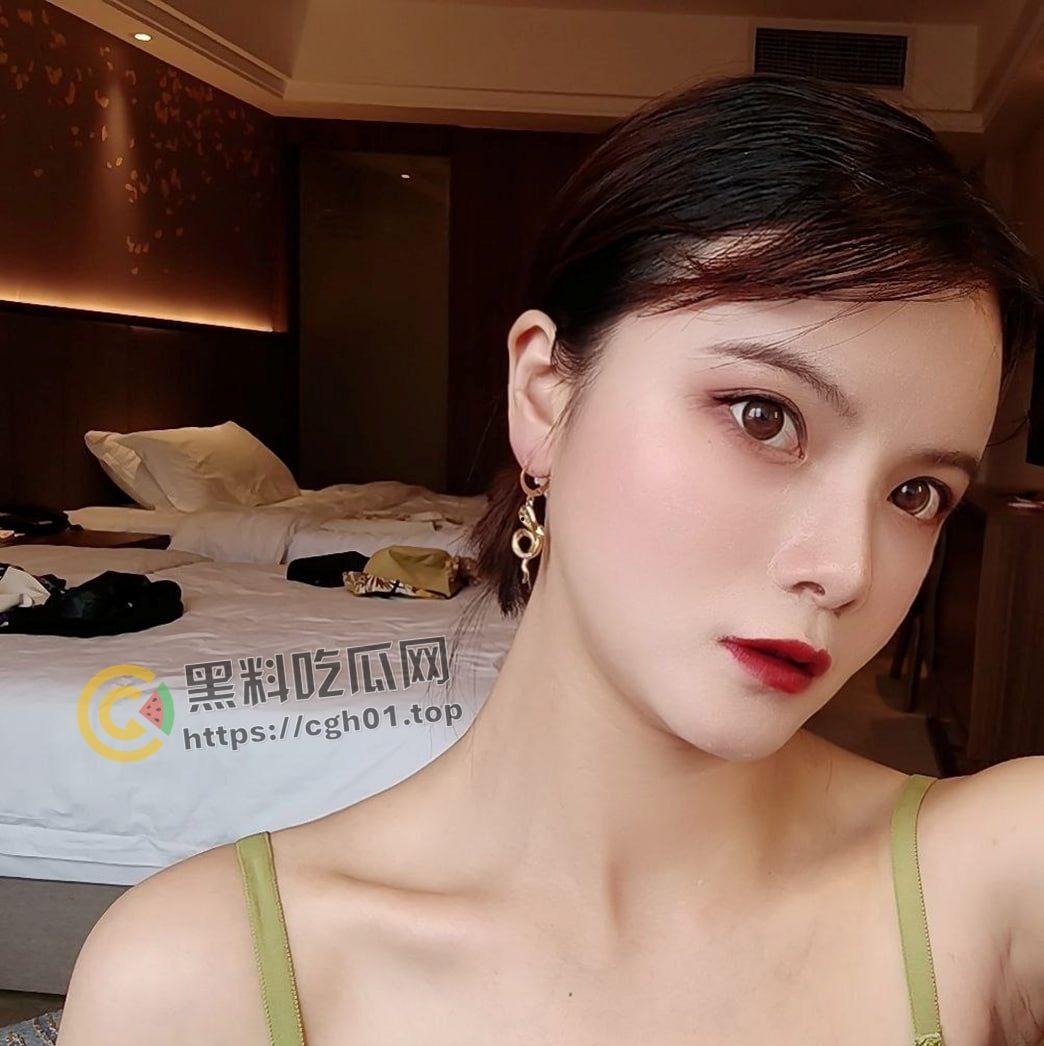 经典永流传！广东绝美人妻 美乳肥臀 超高颜值 这也怪不得曹丞相喜欢人妻了 最全流出-5