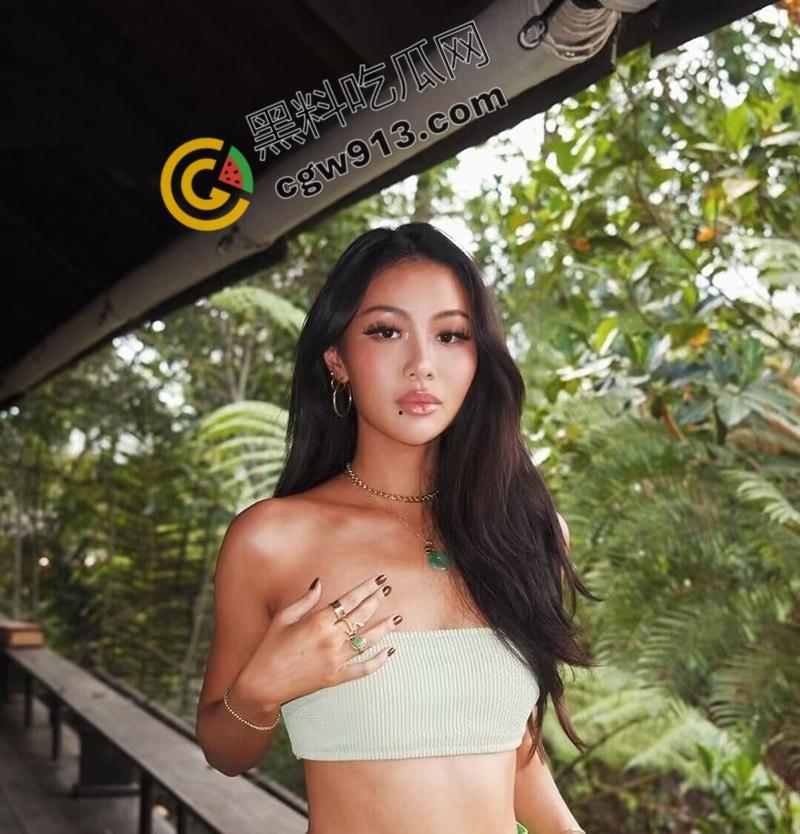 新加坡网红【Abigai】性爱影片外流，性感外表下隐藏的狂野一面让人无法自拔！湿身激战、呻吟不断-6