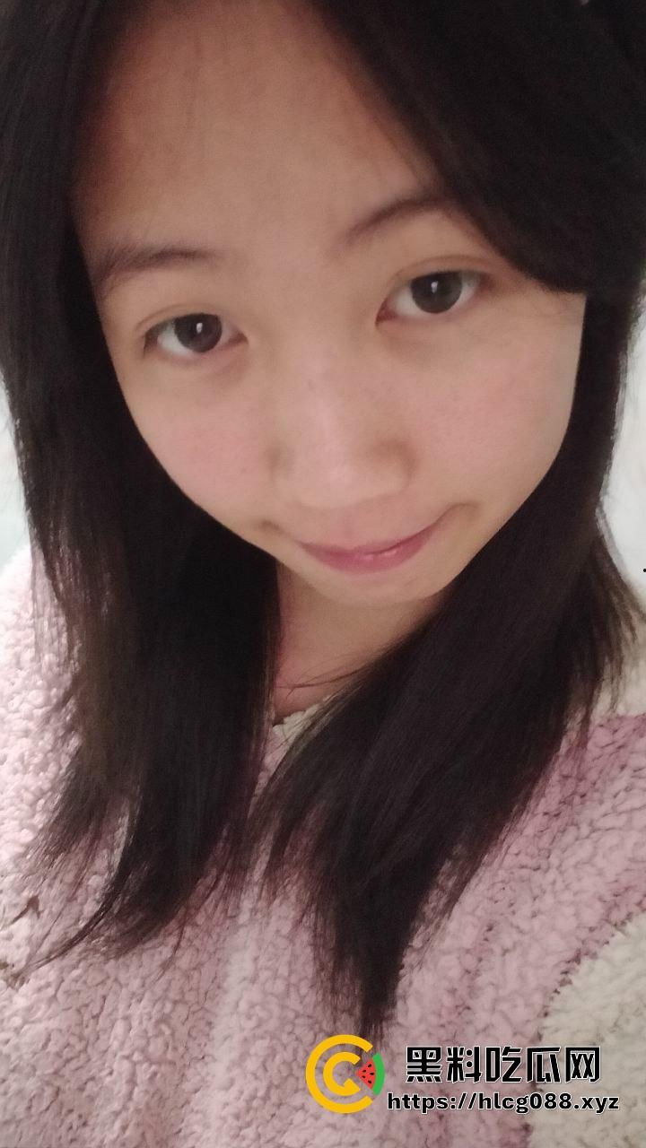 四川眉山仁寿县【李佳玲】背着男友偷人，分手后骚料满天飞，这贱货下贱得让人想吐！-3