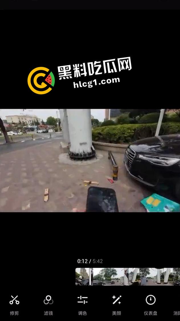 河南大瓜！安阳凶杀案 路边男子持刀报复社会当场捅死女子 外卖小哥记录下全程 视频流出-4