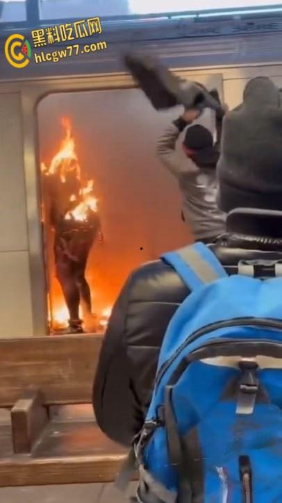 纽约地铁炼狱，危地马拉移民【塞巴蒂奥·萨佩塔 】纵火烧死女子，冷眼玩火震慑人性深渊！-7